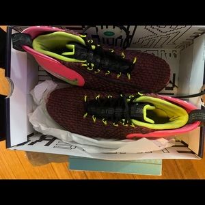 Myris 6 basketball shoes 10.5